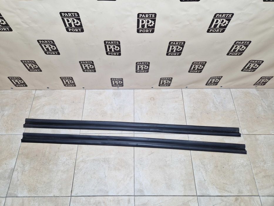 Уплотнитель порога Nissan Rogue 2021 2022 2023 2024