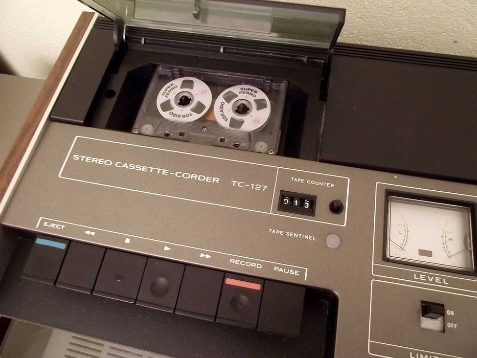 Piękny klasyk- magnetofon SONY - TC-127 - VINTAGE