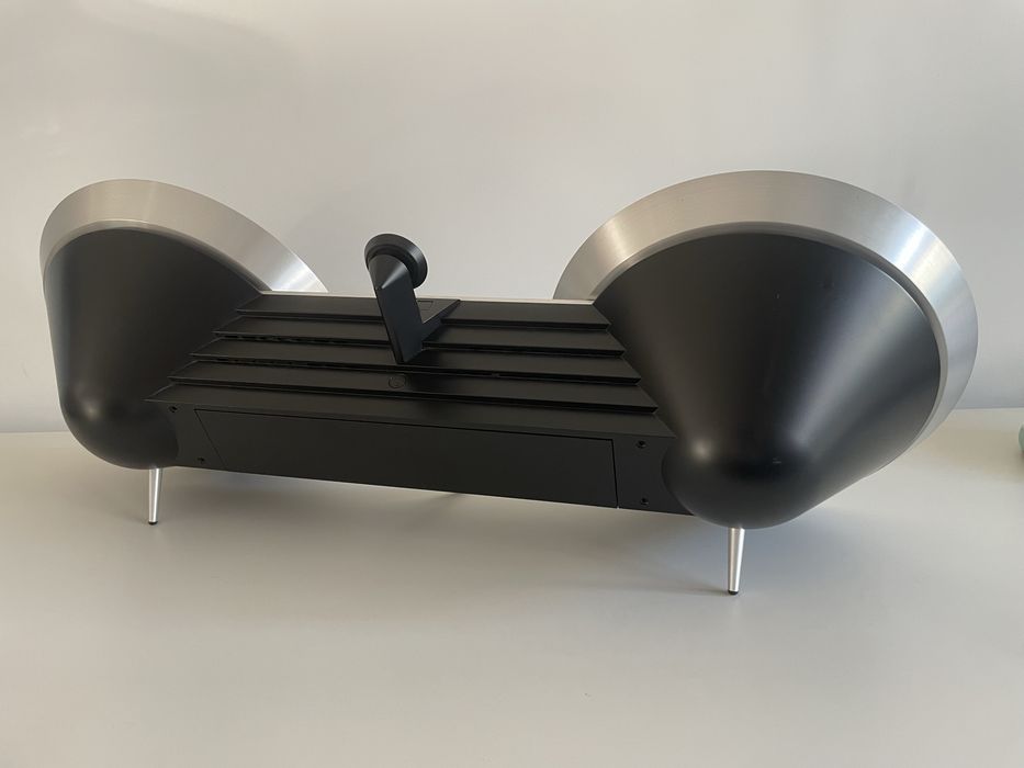 BeoPlay A8 - Bang & Olufsen - como novo, c/ comando e embalagem