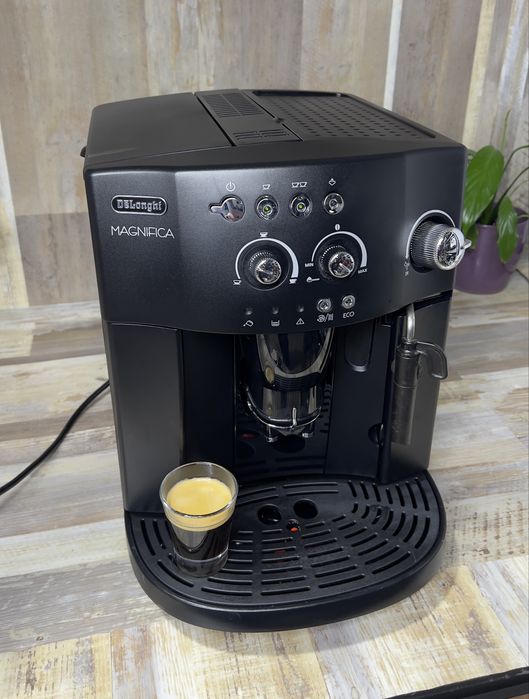 Кавомашина Delonghi 4000