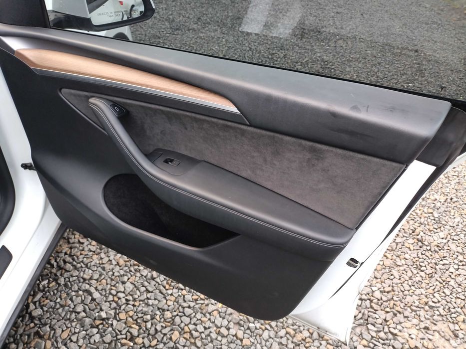 Tesla model Y Performance 2023