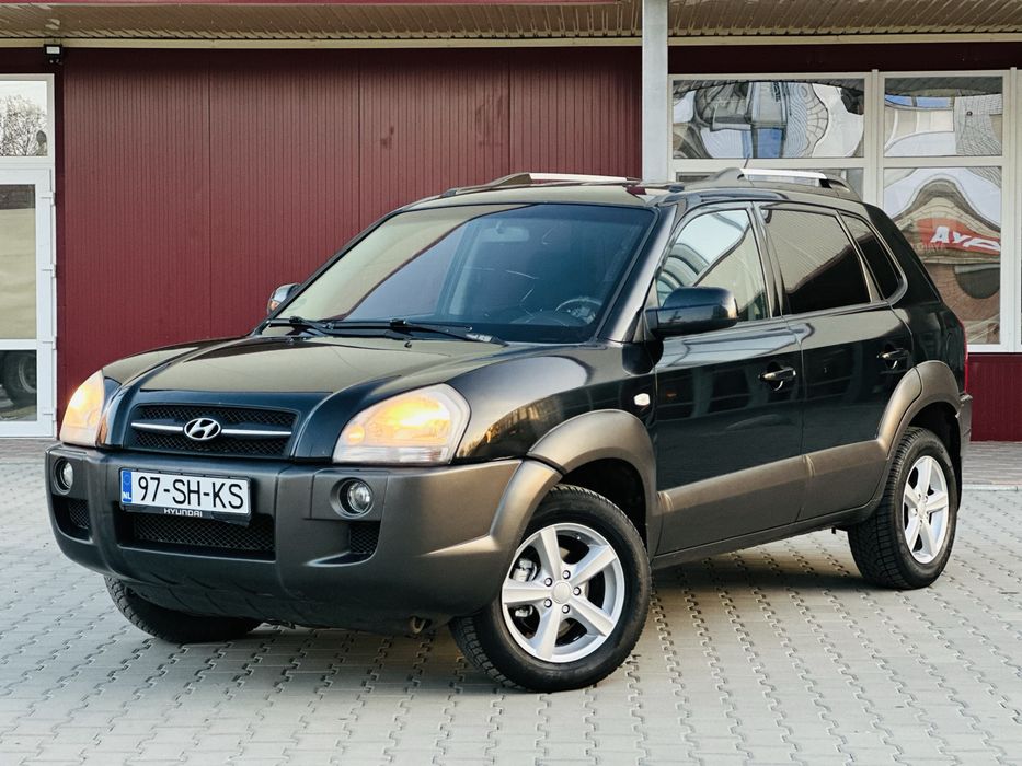 Продам Hyundai Tucson 2.0 в хорошем состоянии Срочно!!