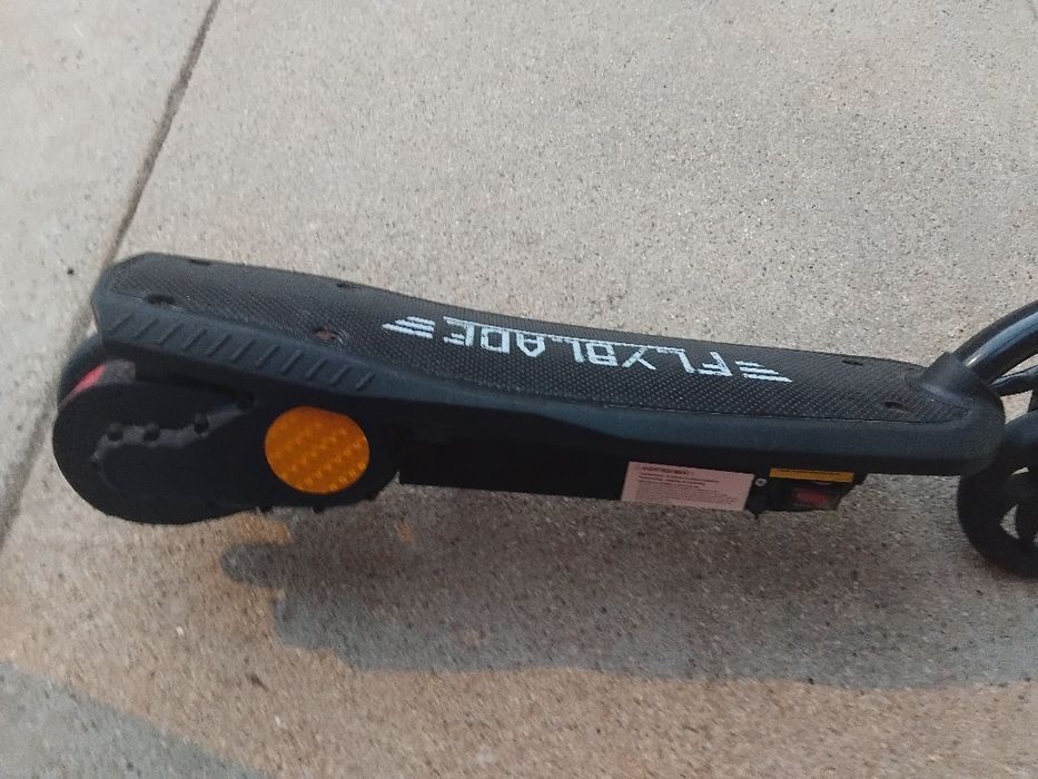 Trotinete Elétrica Flyblade