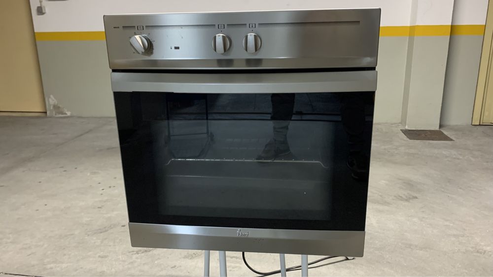 Forno Teka HI535