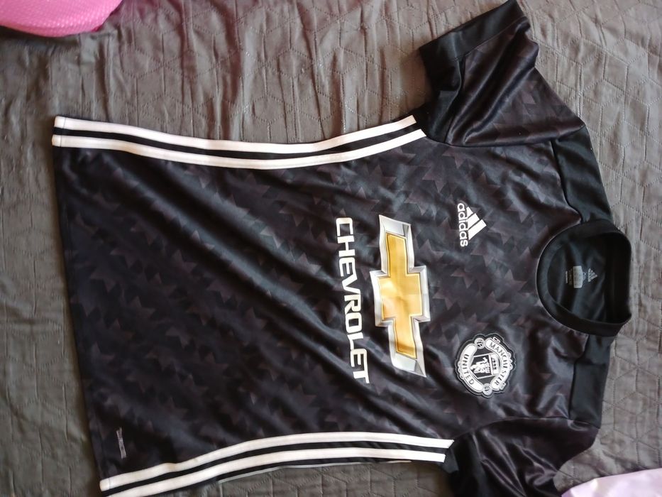 Футбольні футболки