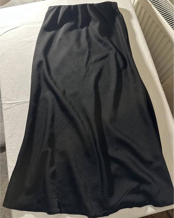 Спідниця атласна