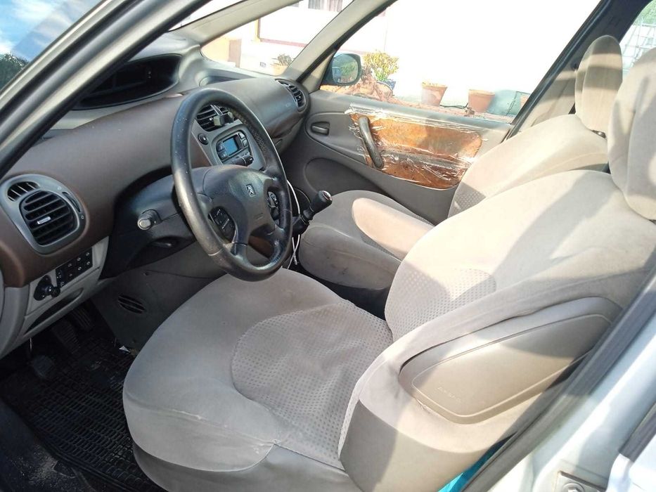 citroen Xsara cinza