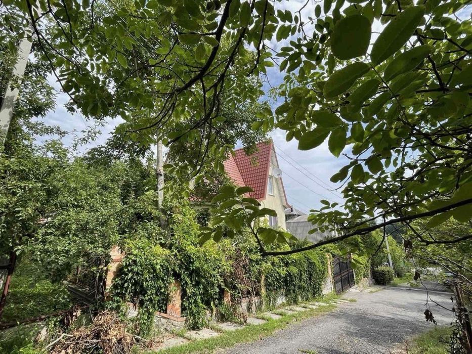 Продаж Музичі  двох суміжних ділянок 12 соток з будинкаии Садовий кооператив с. Музичі Власник