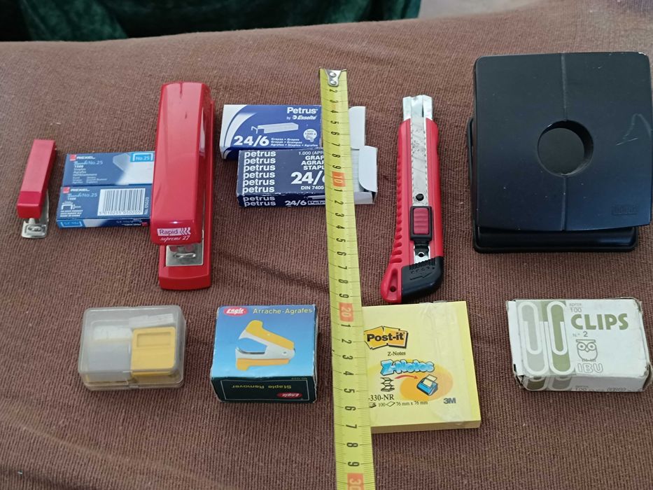 Conjunto de Material Escolar de Escritório