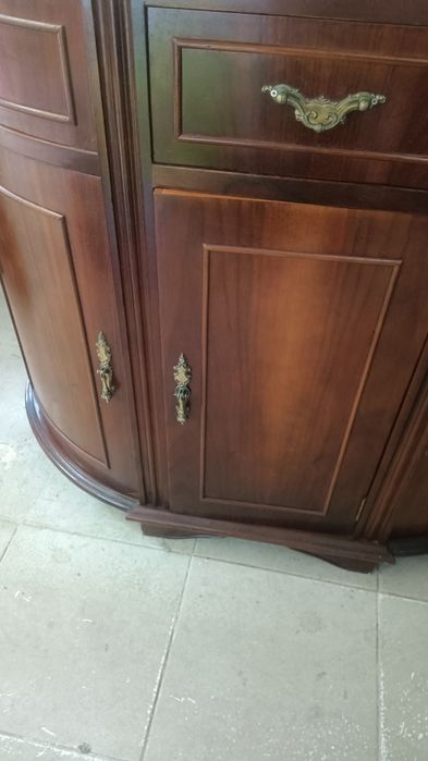 Móvel de entrada  tipo aparador