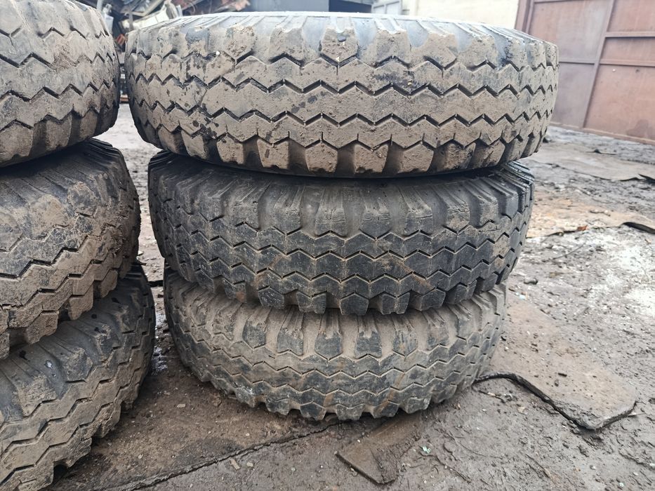 Продам колеса в сборе УАЗ. R 15.родная.