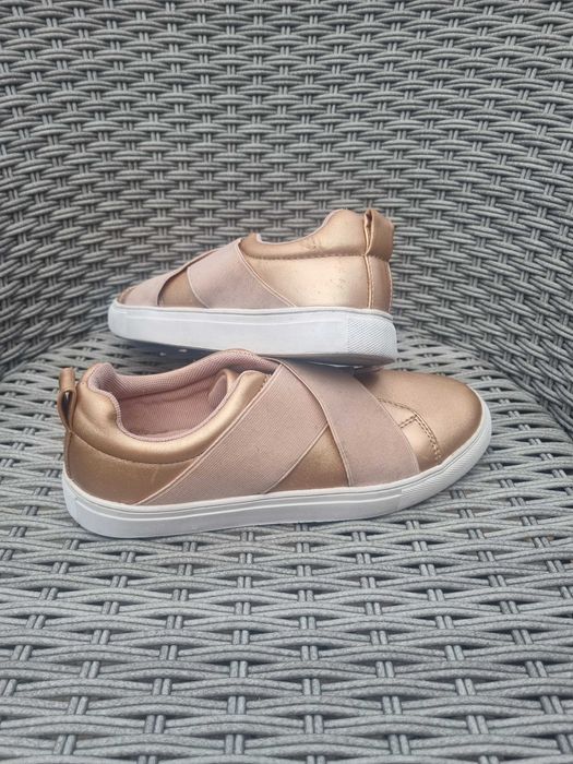 Sneakersy złote R 37 pudrowy róż PEPPERTS wkł wew 23,5 cm trampki buty