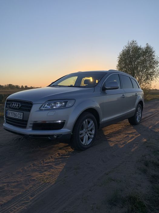 Продам Audi q7 3.0 tdi