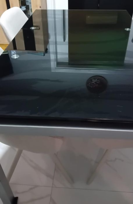 Mesa Extensível e Moderna