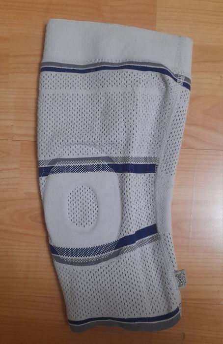 Бандаж Bauerfeind для стабілізації коліна GenuTrain ортез, наколінник