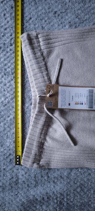 Legginsy swetrowe coccodrillo r. 128