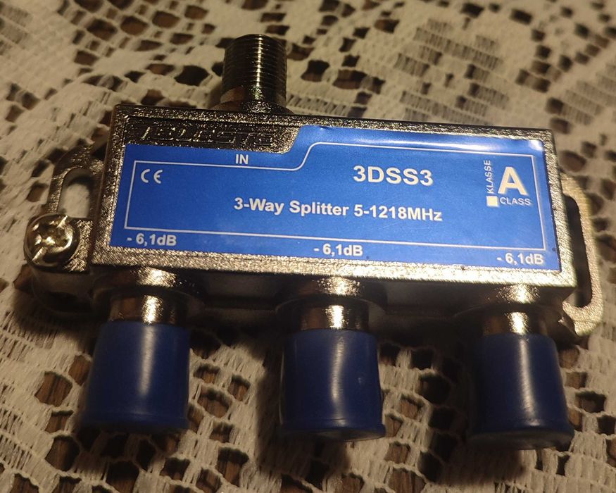 Rozgałęźnik TV Teleste 3DSS3 splitter 3-way 5-1218MHz klasse A