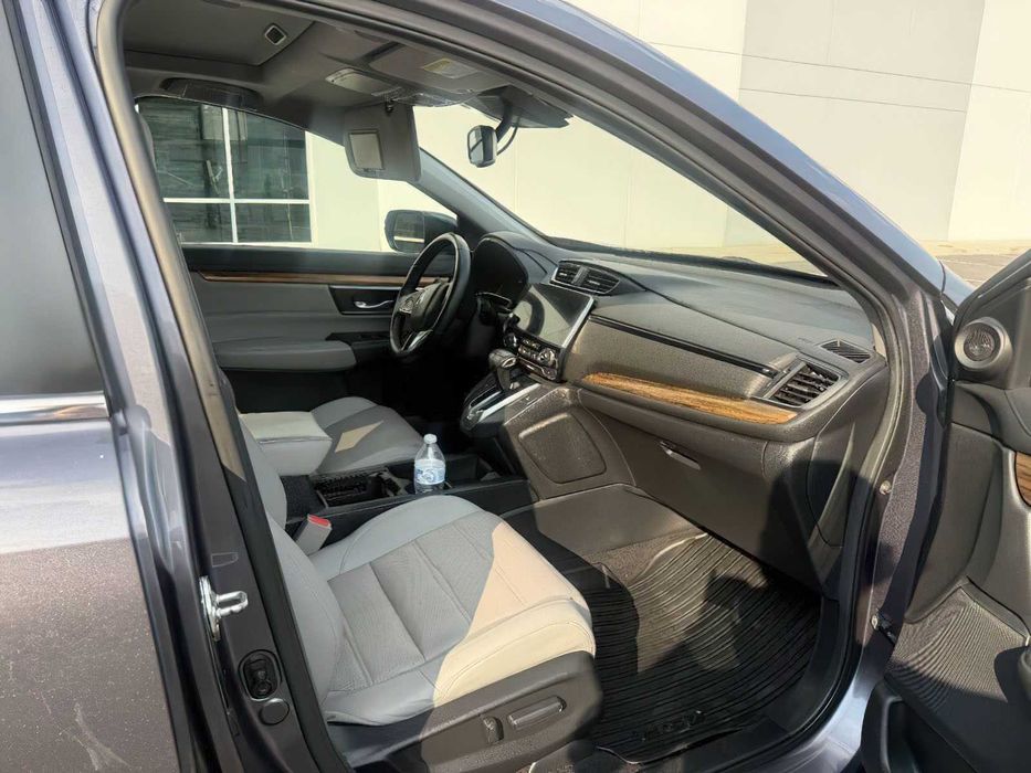 Honda CR-V Touring      2018