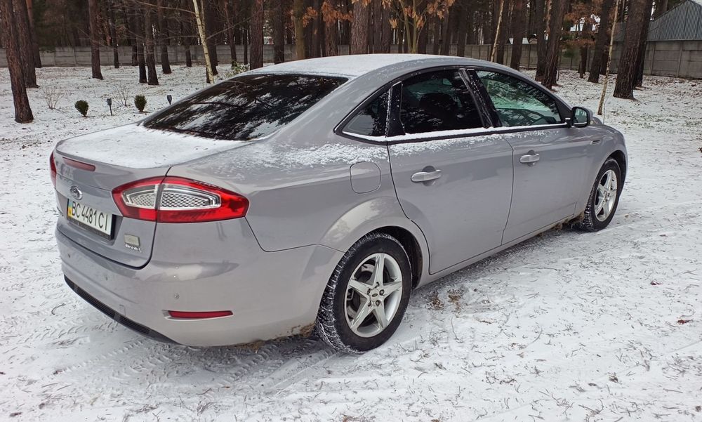 Ford Mondeo 2010 4-те покоління (газ-бензин)
