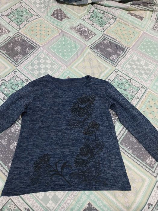 Roupa camisolas como novas