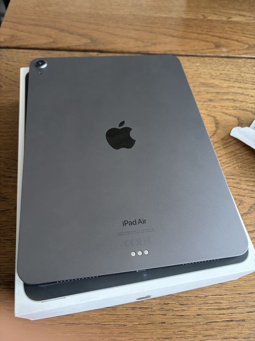 iPad Air (5.ª Geração) M1 64GB