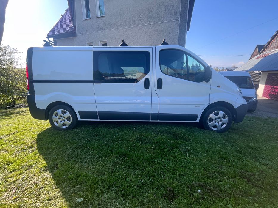 Opel vivaro 2.0 2011 rok