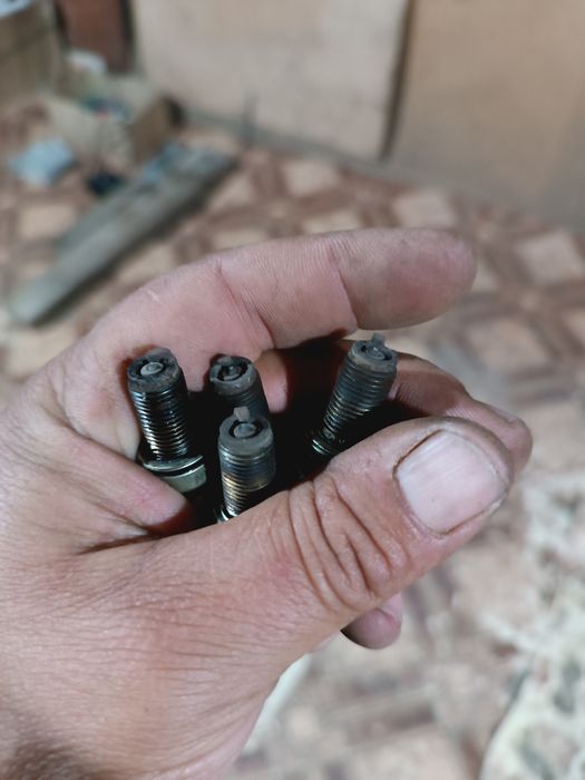 Свечи Сузуки джиксер 600