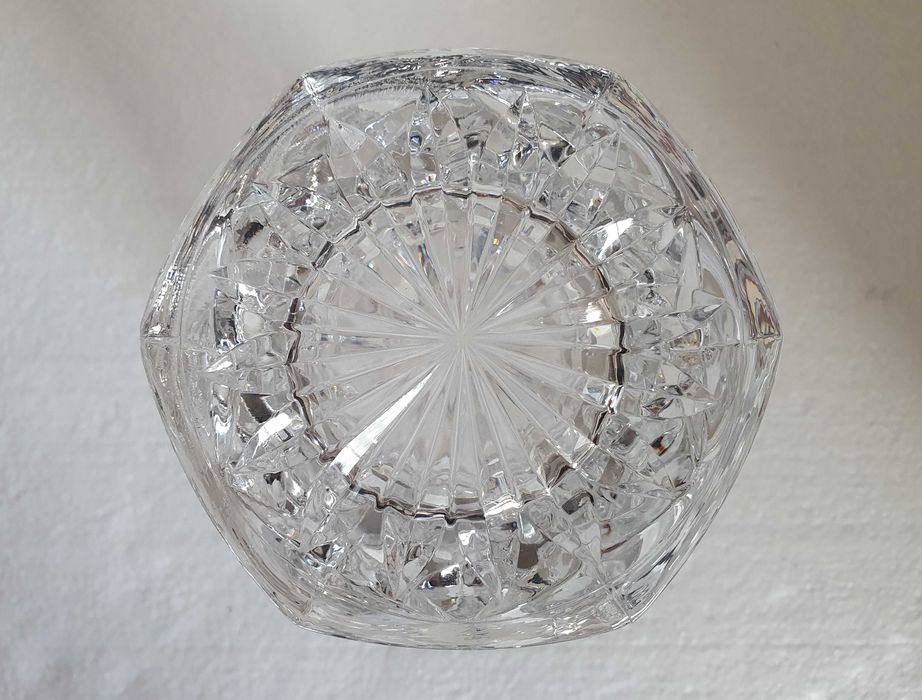 Soberba Jarra de Cristal trabalhado - 21 cm - vintage