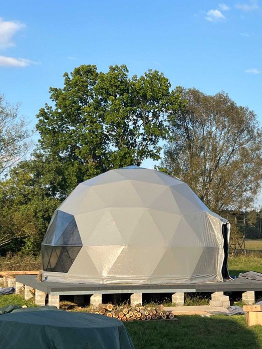 NAMIOTY SFERYCZNE/GLAMPINGOWE - Polski producent , realizacje!