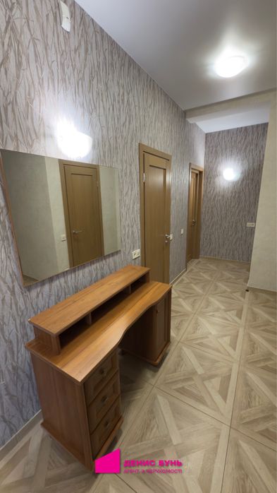 Дом с озером, террасой и зоной барбекю — Подгороднее