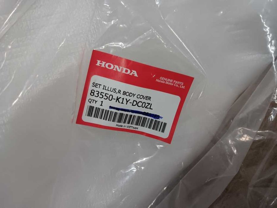 Carenagem traseira direita Honda PCX125 versão 2025 e 2026