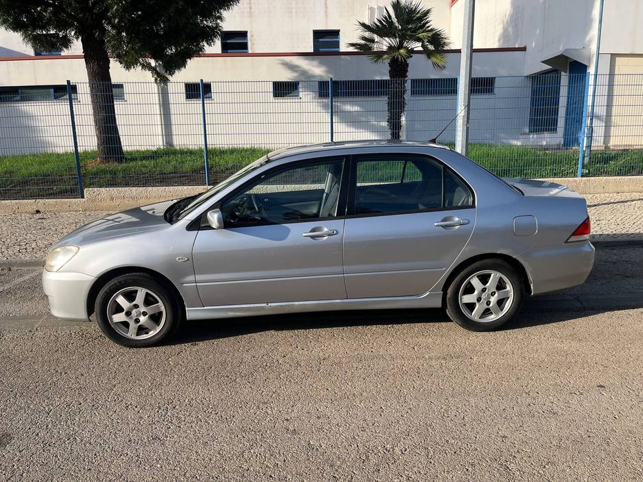 Mitsubishi Lancer 2004