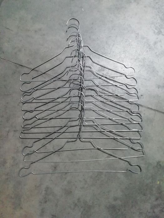 Conjunto 12 cabides metal (BAIXA DE PREÇO)