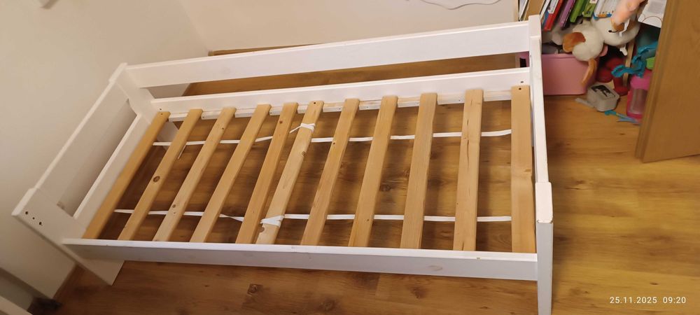 Łóżko dziecięce drewniane z materacem 70×160