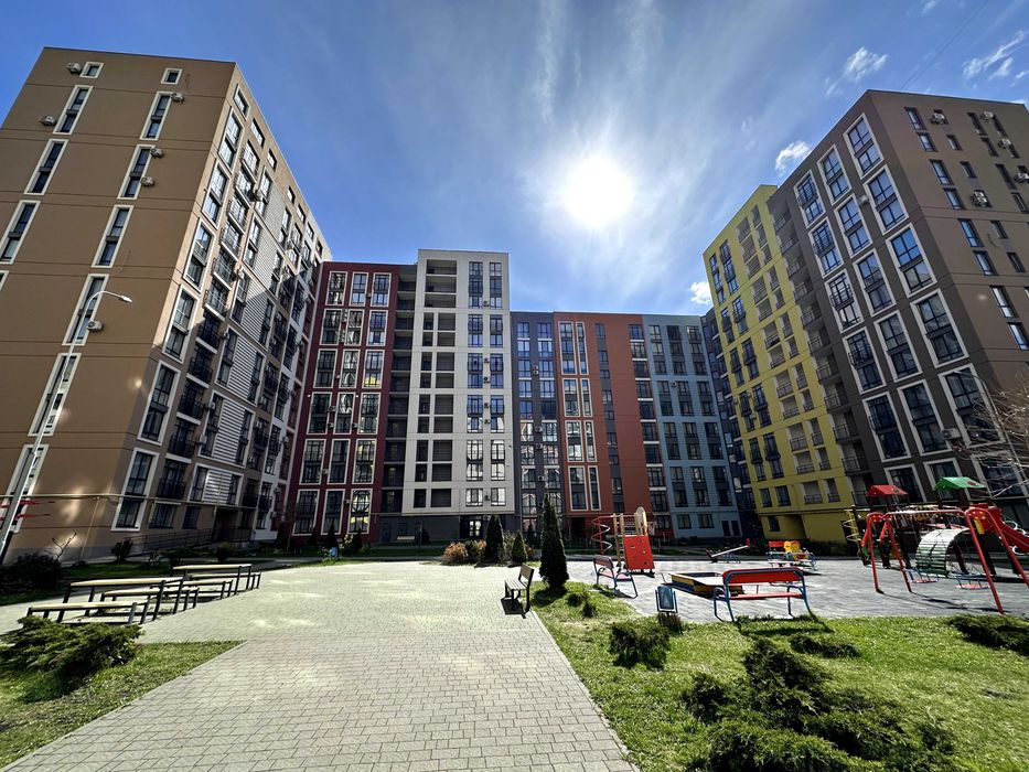 Продаж комерційного приміщення в ЖК «Семицвіт»