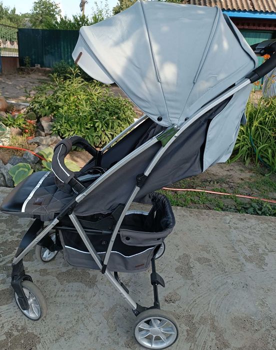 Прогулянкова коляска Carello
