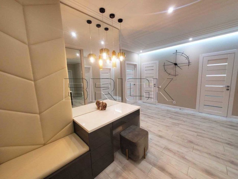 Продаж‼️ЖК 4 сезони‼️Михайла Максимовича 3‼️Квартира 111 м2