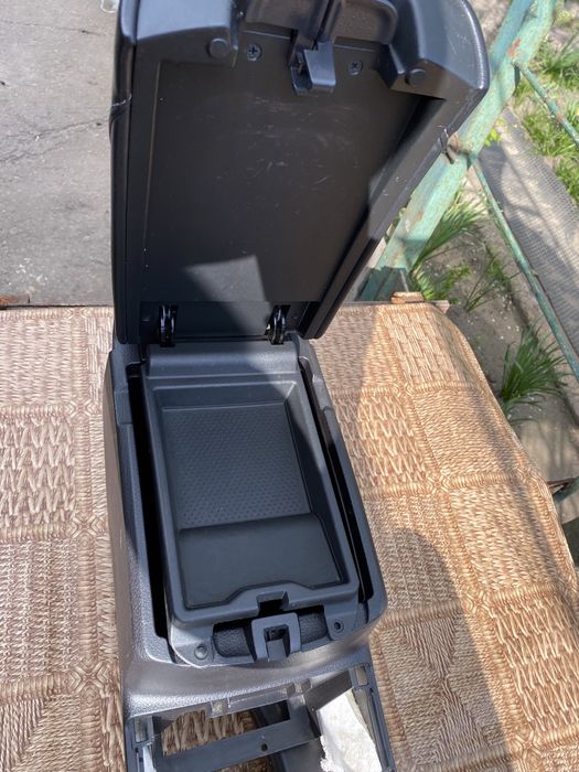 Центральная консоль Nissan Rogue!