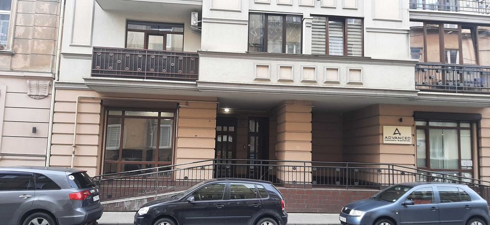 Комерційне приміщення 122 м.кв. в. Русових (Політехнічний університет)