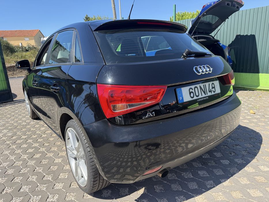 Audi A1 1.6Tdi 90cv Cx automatica