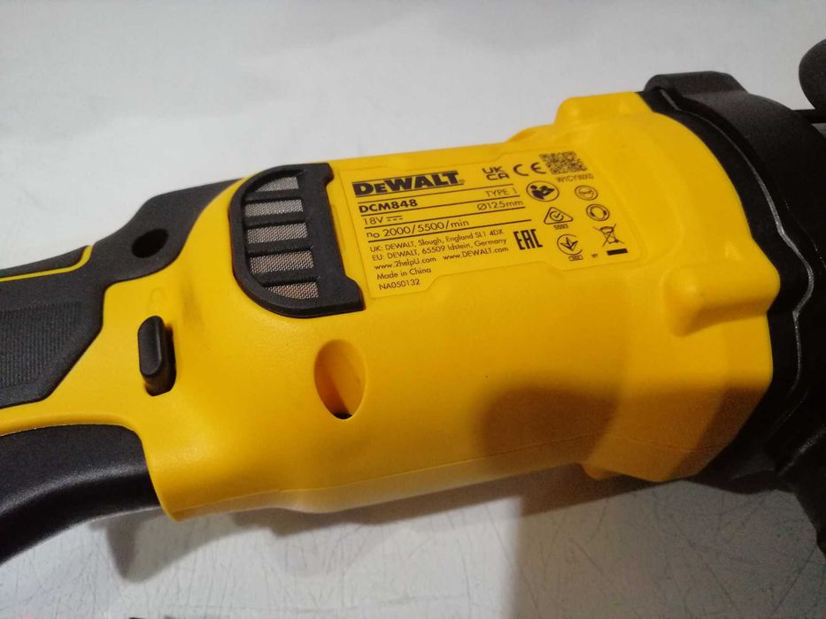 polerka mimośrodowa akumulatorowa DeWalt  DCM848