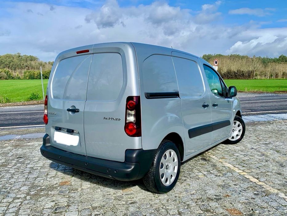 Peugeot Partner 1.6 Hdi 100cv GPS/AC/3lugs/Garantia