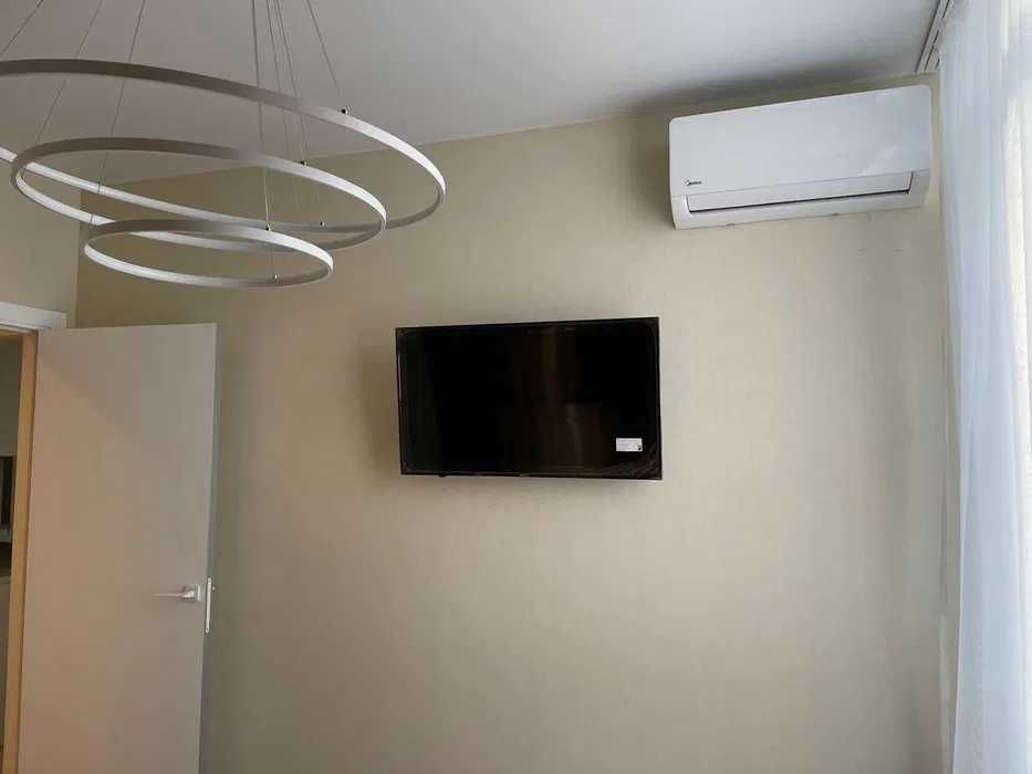 ЖК Республіка! ЗАТИШНА Однокімнатна квартира  2кондиціонери/2ТV/БАЛКОН