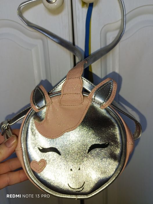 Продам сумочки для девочки