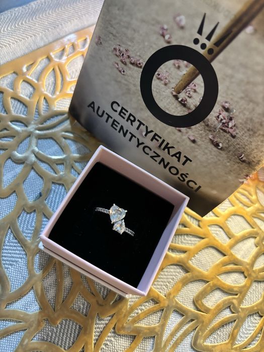 Pierscionek z dwoma sercami Pandora