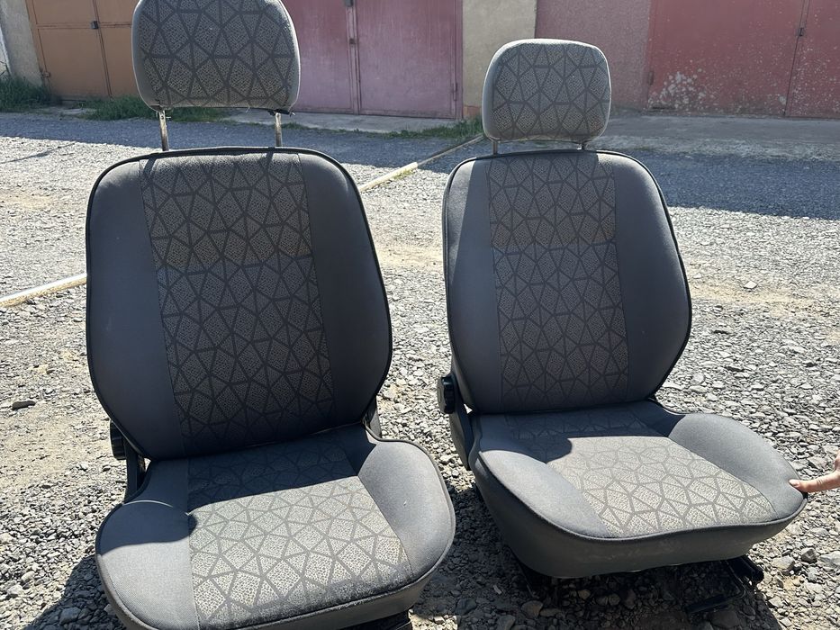 Крісло в бус продам