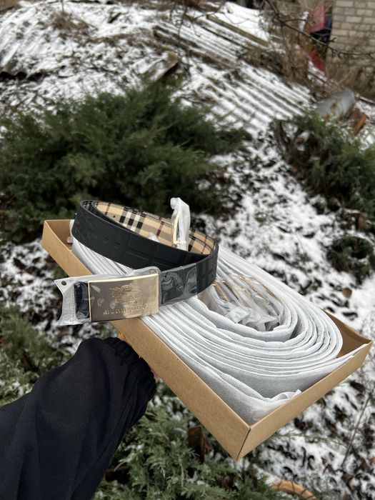 Чоловічий ремень Burberry двосторонній чорний/клітка 120 см