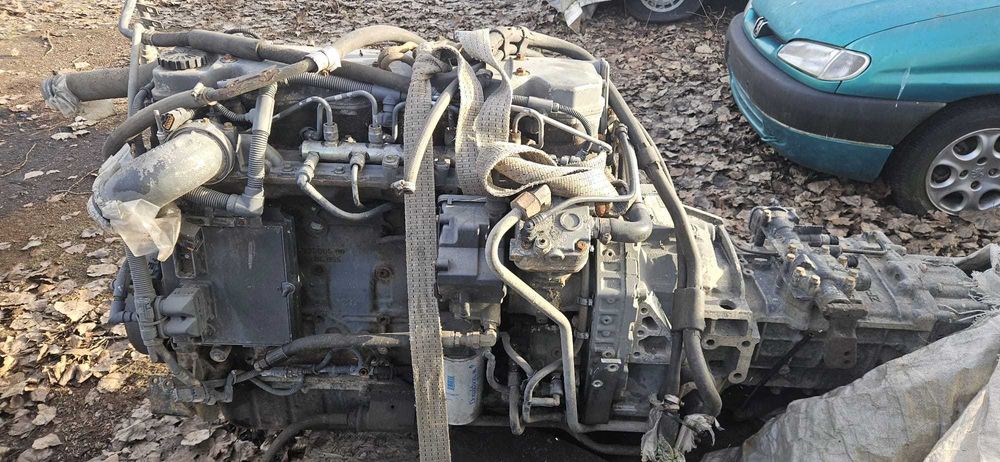 silnik kompletny Daf lf 55.220   pojemność 6,7  litra 360 tys km