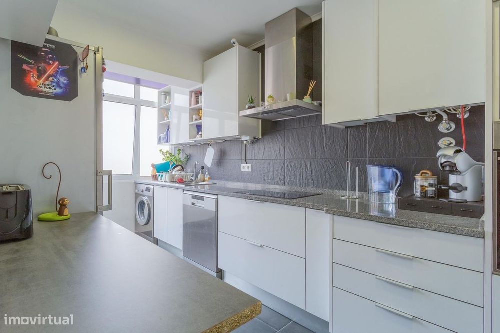Apartamento T2 Remodelado - Almada