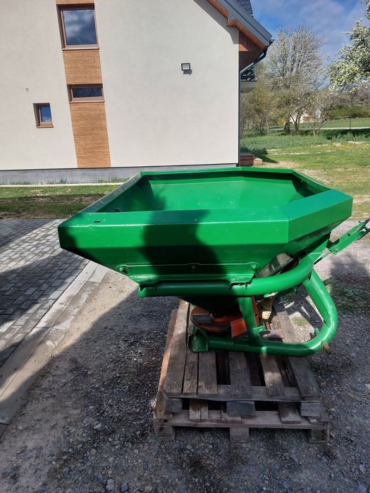 Rozsiewacz nawozu amazone zaf 803
